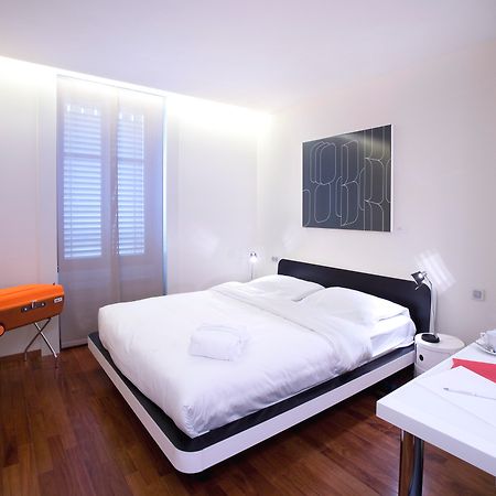 La Cour Des Augustins Boutique Gallery Design Hotel Geneve Rum bild