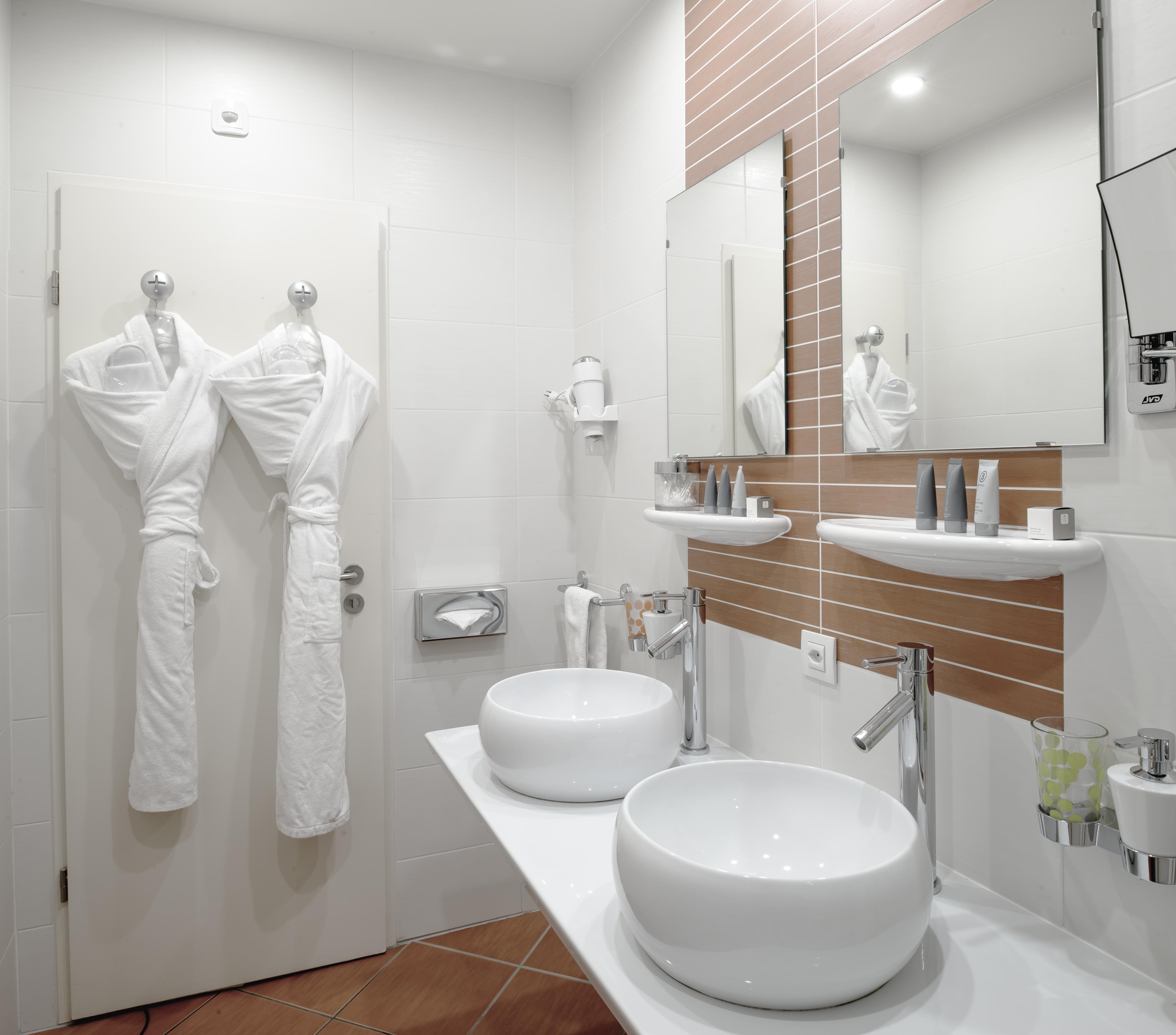 La Cour Des Augustins Boutique Gallery Design Hotel Geneve Exteriör bild