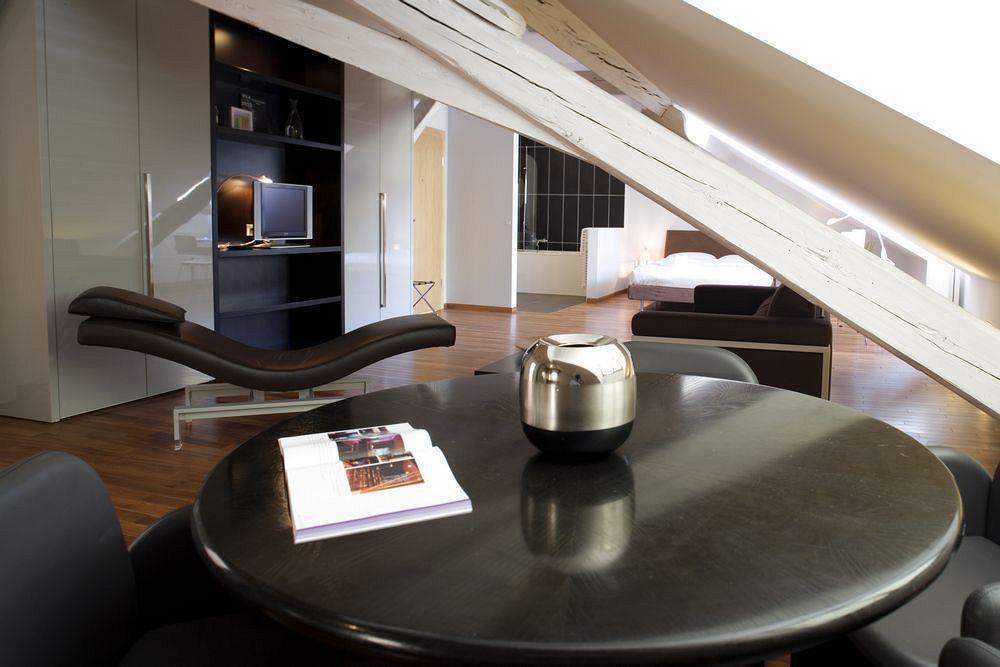 La Cour Des Augustins Boutique Gallery Design Hotel Geneve Rum bild