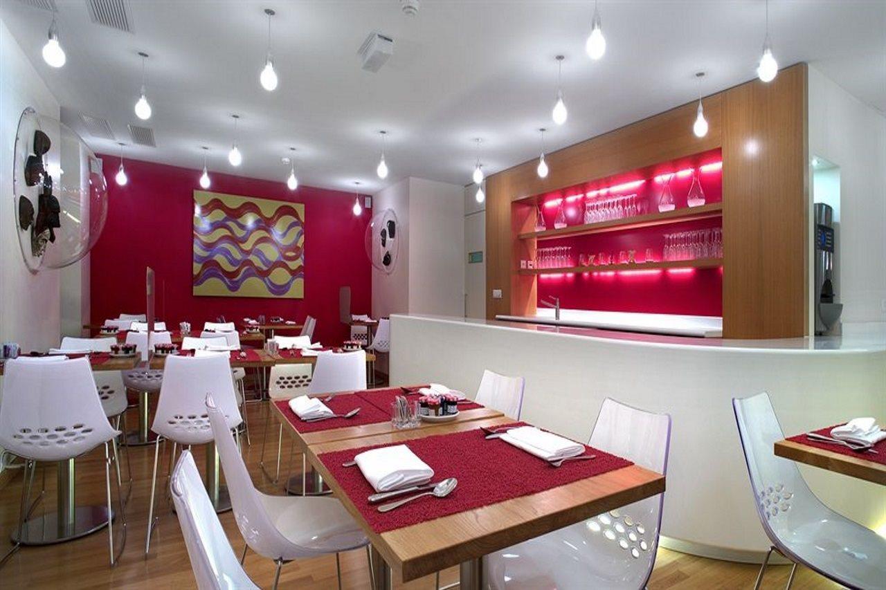 La Cour Des Augustins Boutique Gallery Design Hotel Geneve Restaurang bild