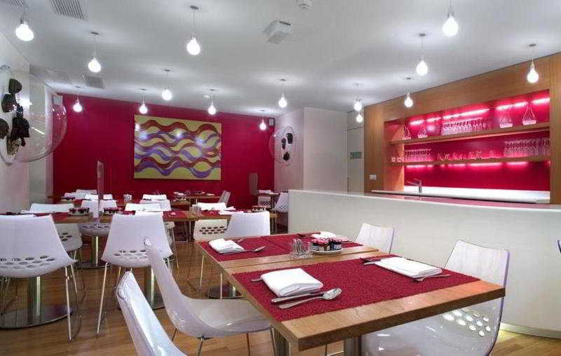 La Cour Des Augustins Boutique Gallery Design Hotel Geneve Restaurang bild