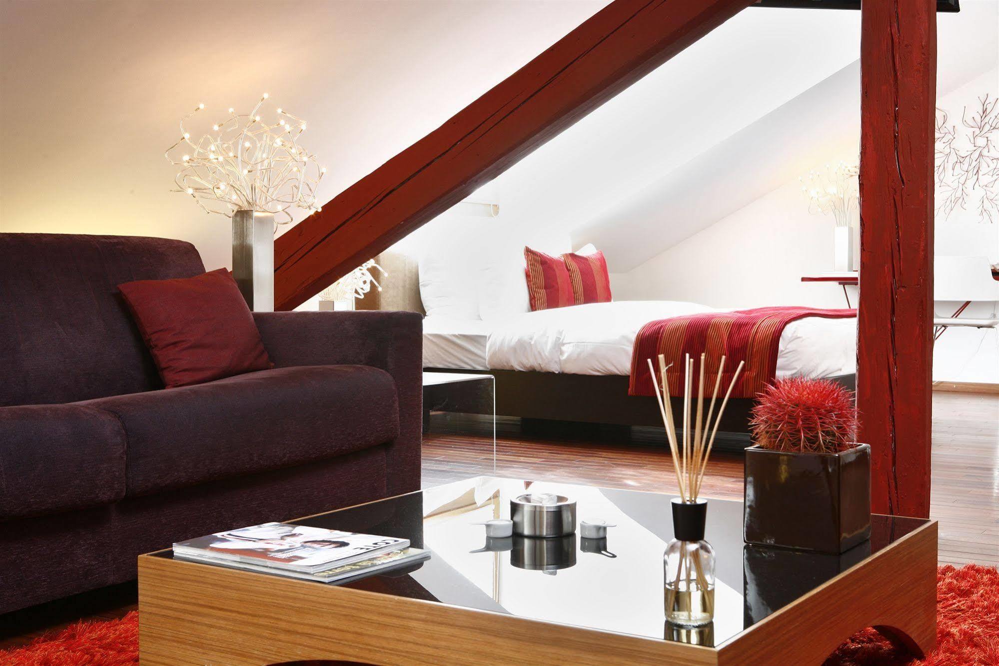 La Cour Des Augustins Boutique Gallery Design Hotel Geneve Exteriör bild